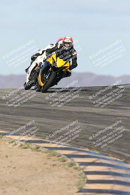 media/Nov-16-2025-Race Pace (Sun) [[8c5fa54630]]/Verified Riders/1-Turns 9 and 10 (925am)/